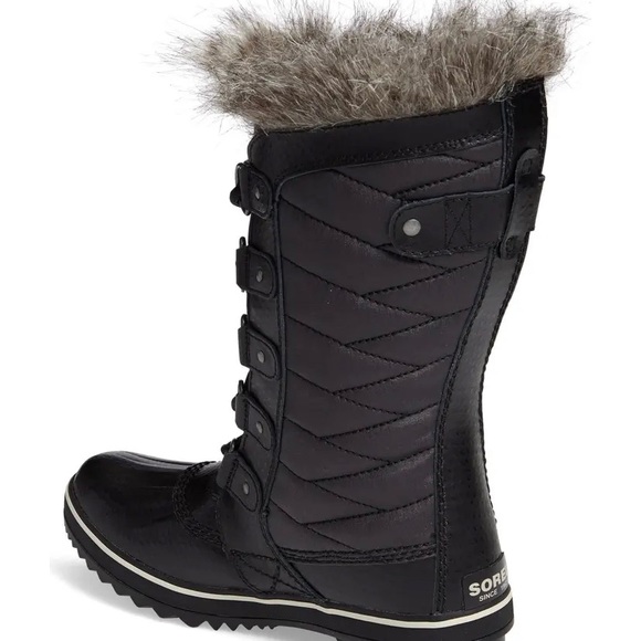 SOREL Tofino II' Faux Fur Lined Waterproof Boot
SOREL SIZE 6 - Picture 2 of 5